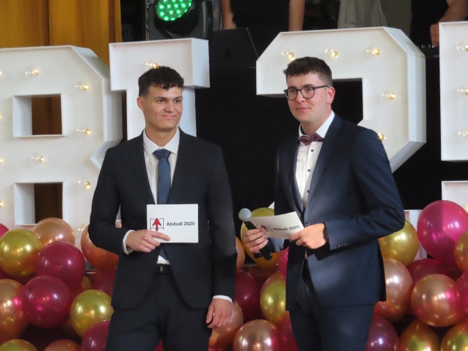 Sebastian Vogel und Nick Vetterlein eröffnen die Party