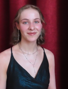 Kristina Hauser - 1,0 Abitur 