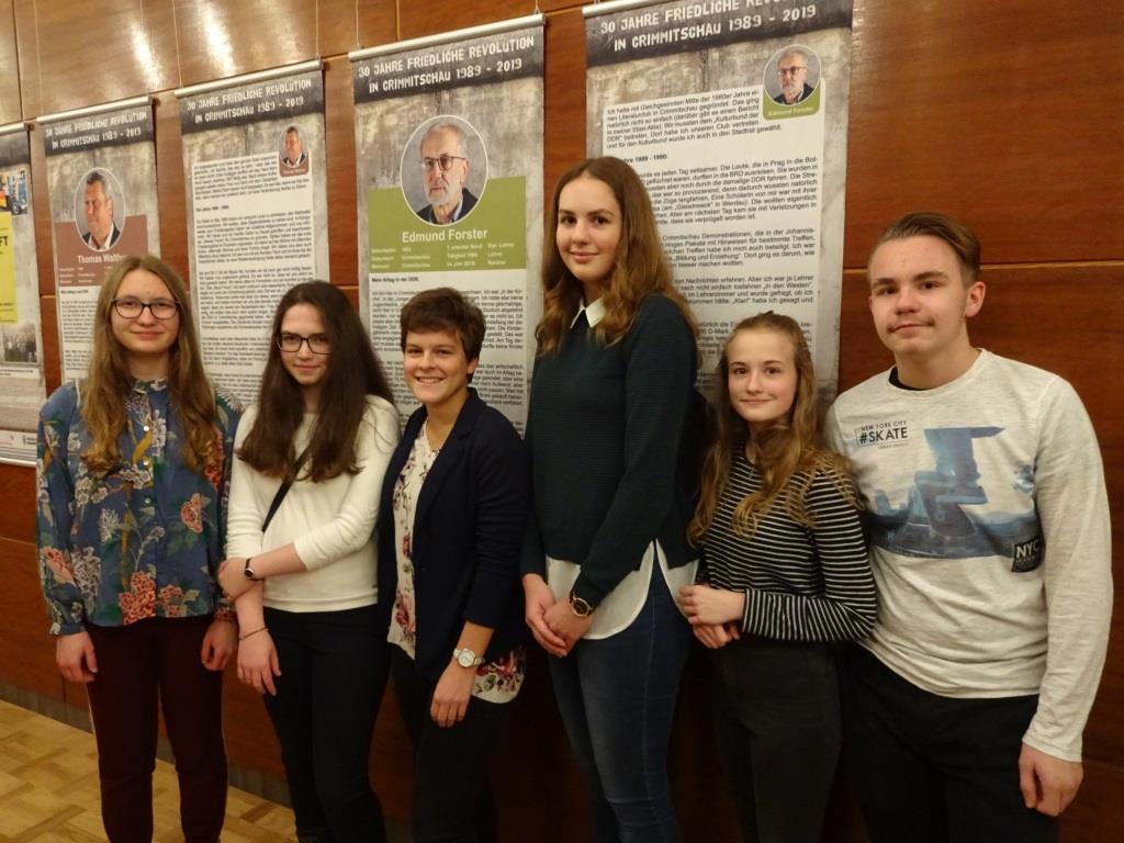 Einige Schüler des Julius-Motteler-Gymnasiums, die am Geschichtsprojekt mitgewirkt haben.